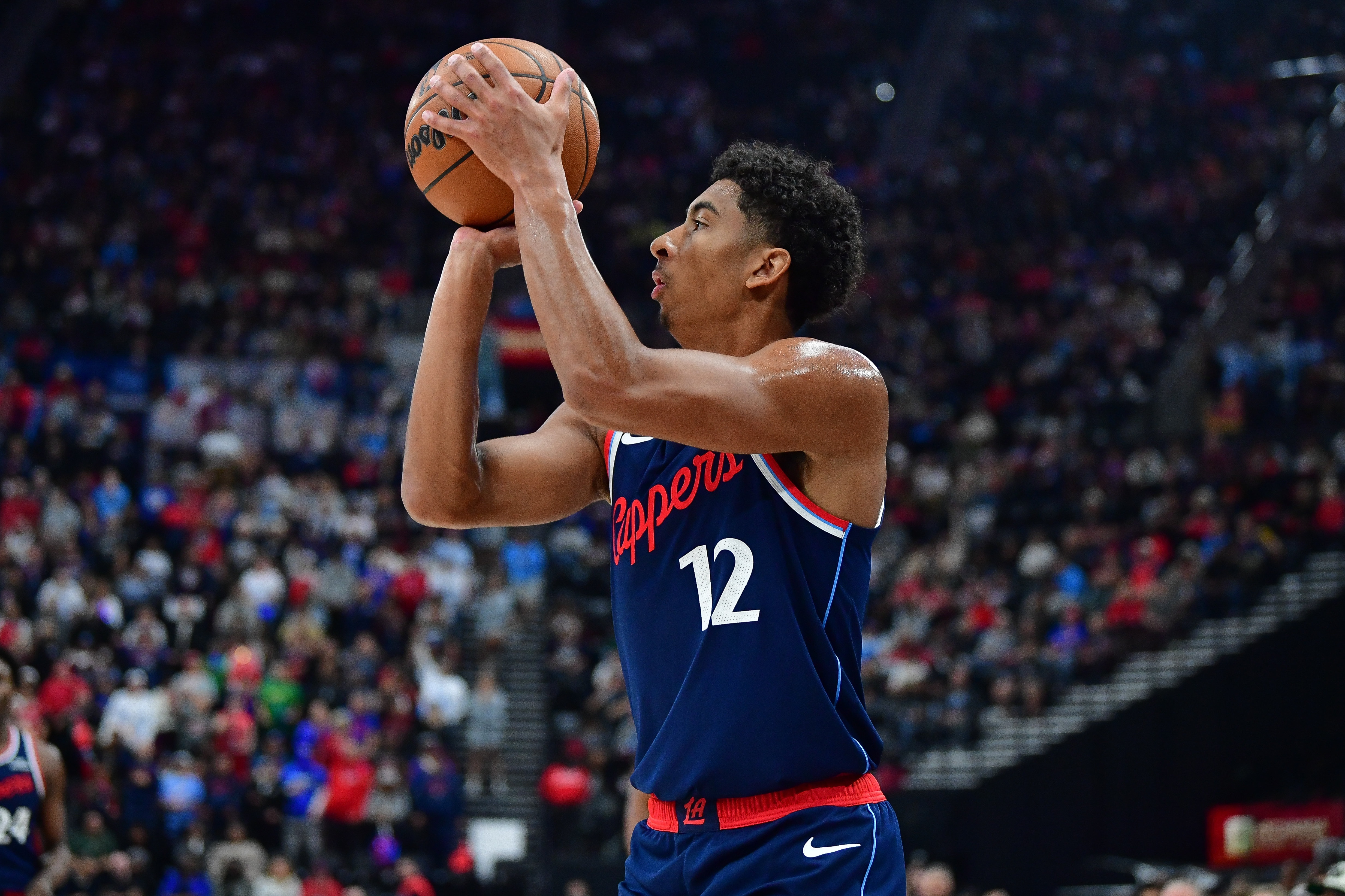 世俱杯投注-冲击7连胜！快船战公牛 卡梅隆·克里斯蒂出战成疑 小卡等人缺席